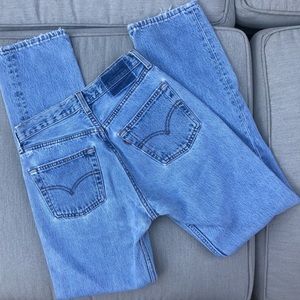 Vintage Lightwash Levis